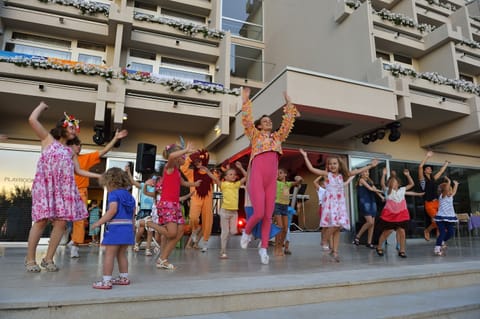 Children's play area - outdoor
