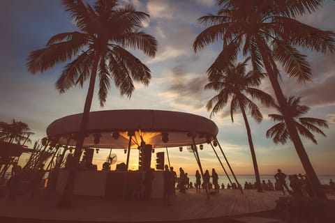 Beach bar