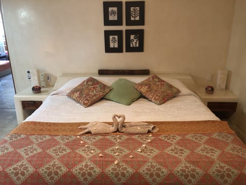 Guest bedroom King size