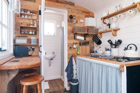 Double Room, Ensuite (Shepherd's Hut) | Premium bedding, pillowtop beds, individually decorated