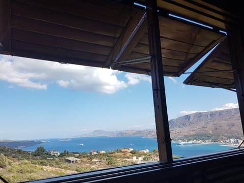 From the window of the dining room, level 2