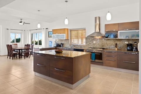 Expansive kitchen with plenty of prep area for your creative dishes
