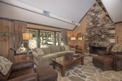 McKinney Cove Living Area 2