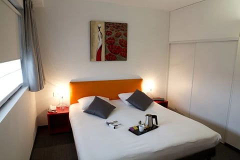 Comfort Double Room | Desk, soundproofing, free WiFi, bed sheets