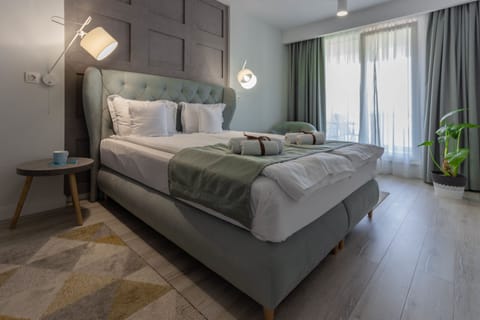 Superior Apartment | 1 bedroom, Egyptian cotton sheets, premium bedding, Tempur-Pedic beds