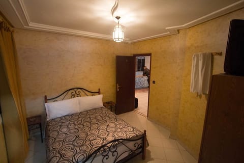 Double Room | In-room safe, blackout drapes, soundproofing, iron/ironing board