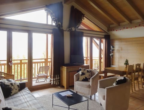 Luxury apartment in Montchavin La Plagne with plenty of space!