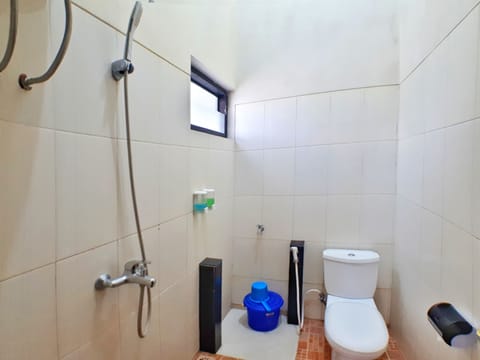 Villa, 2 Bedrooms | Bathroom | Shower, free toiletries, slippers, towels