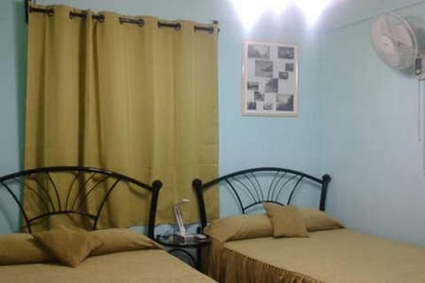 Standard Quadruple Room, Multiple Beds, Non Smoking | Bed sheets