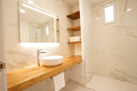 Apartment, Ensuite, City View | Bathroom | Toilet paper