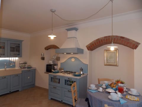 Villa, 3 Bedrooms | Private kitchen | Full-size fridge, microwave, stovetop, dishwasher