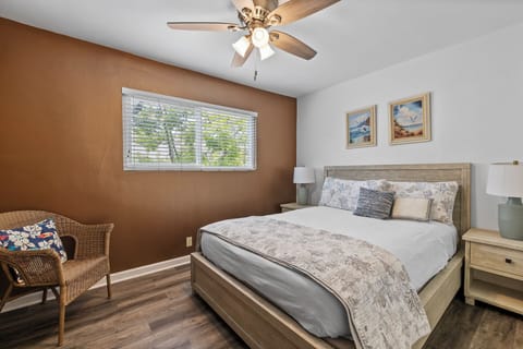Upstairs master bedroom with Queen and plenty of clothes storage