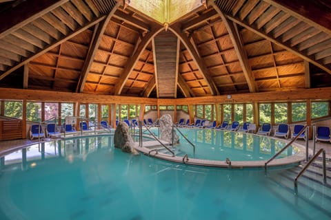 3 indoor pools, outdoor pool, sun loungers