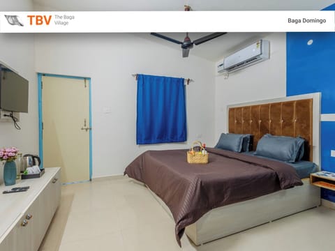 Comfort Quadruple Room, 1 Bedroom | Hypo-allergenic bedding, memory foam beds, individually furnished, desk