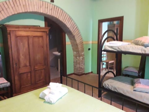 Apartment, 1 Bedroom (4 persons) | Individually decorated, individually furnished, bed sheets