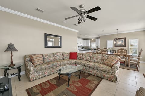 2nd-floor living room