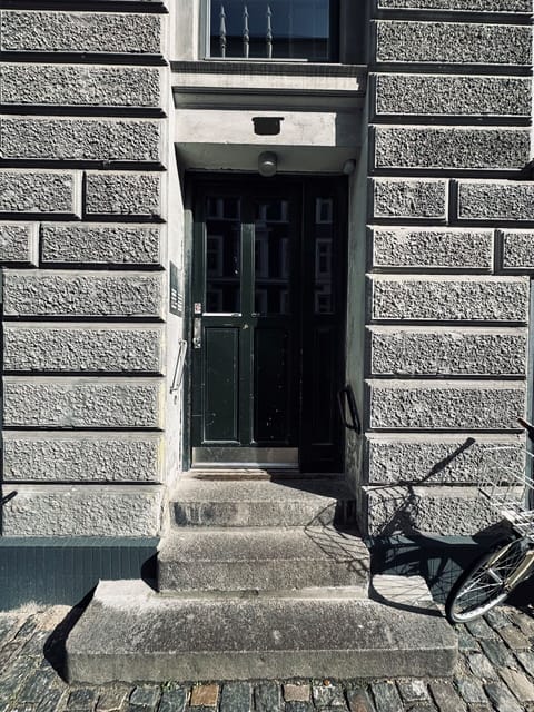 Building Exterior, Outdoor