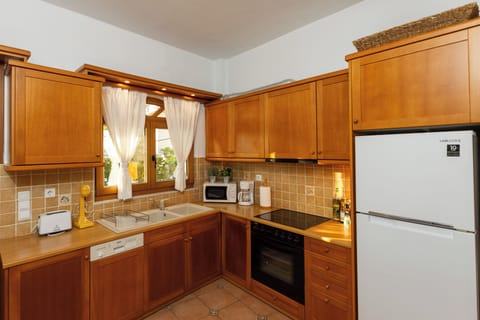 The Bridge House - Fully equipped kitchen