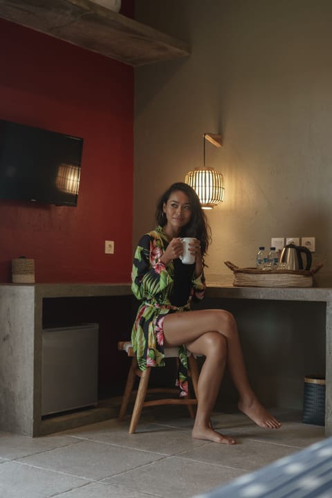 Superior Studio Suite, Multiple Beds, Non Smoking, Ocean View | Room amenity