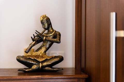 Family Villa | Living area | Flat-screen TV, table tennis