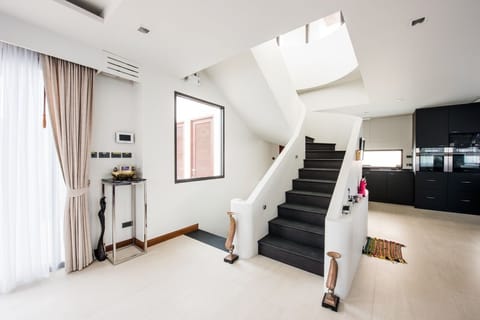 Family Penthouse | Living area | 32-inch flat-screen TV with satellite channels, LED TV