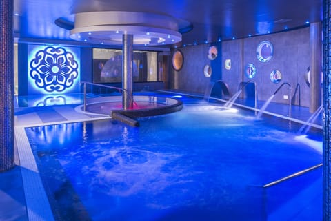 Sauna, spa tub, steam room, hot stone massages, deep-tissue massages