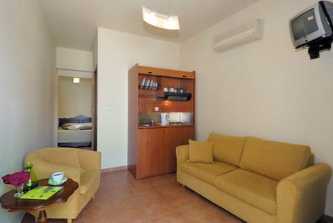 Standard Suite | Living area | LCD TV