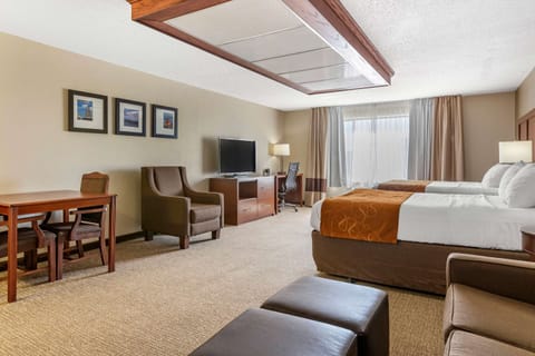 Suite, Multiple Beds, Non Smoking | Premium bedding, desk, iron/ironing board, free WiFi