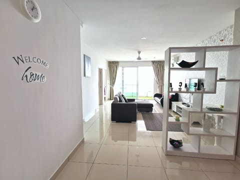 Executive Suite, 3 Bedrooms, Sea View | Living area | 32-inch flat-screen TV with cable channels, TV