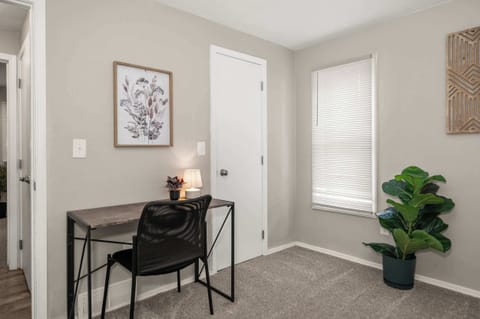 Main Floor Master Bedroom w/ Workspace - King Bed