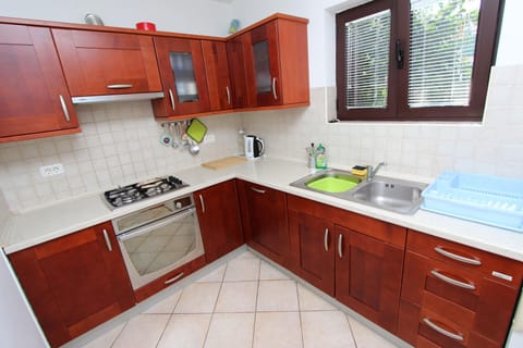 Superior Apartment | Private kitchen | Fridge, microwave, stovetop, coffee/tea maker