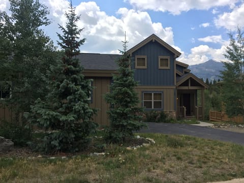 Home overlooks Breckenridge Ski Area Peak 8 and French Creek