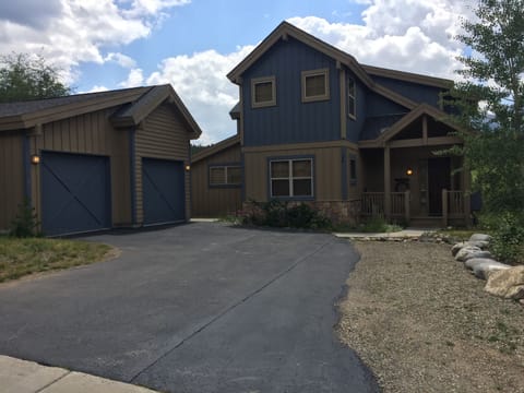 Detatched garage with extra long parking