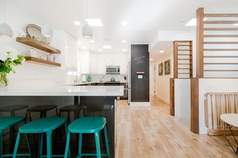 Upstairs kitchen - Fun chalkboard wall