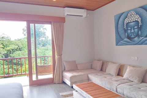 Suite | Individually decorated, individually furnished, desk, laptop workspace