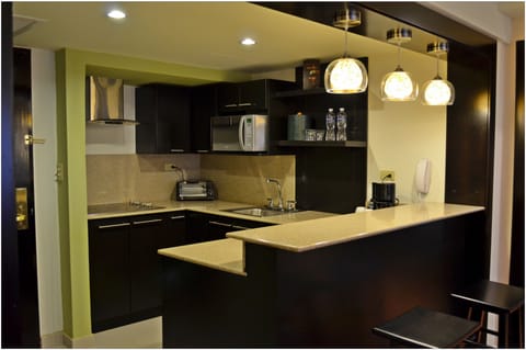 Studio Apartment | Private kitchen | Coffee/tea maker