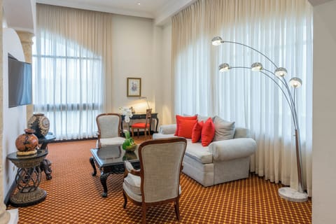 Presidential Suite | Premium bedding, pillowtop beds, in-room safe, desk