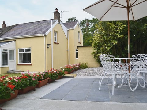 Exterior | Bont Cottage, Kidwelly