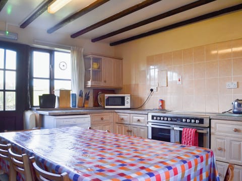 Kitchen/diner | Lower Dinchope Big Barn, Lower Dinchope