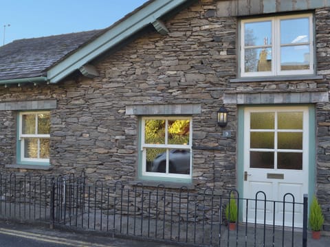 Traditional Lakeland slate-built cottage | Biskey Burrow, Bowness-on-Windermere