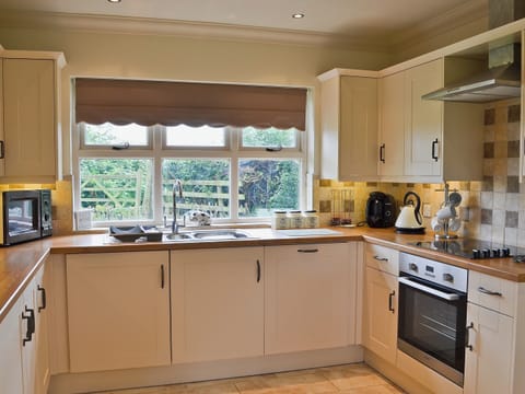 Kitchen/diner | Storrs Croft, Arkholme, nr. Kirkby Lonsdale