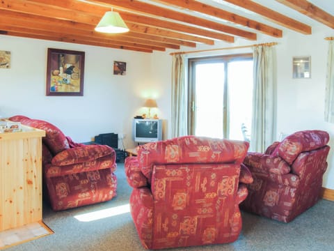 Beamed open plan living area | Porth View - Higher Lanvean Farm, St Mawgan, near Newquay