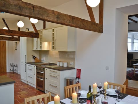 Kitchen/diner | The Grooms Cottage, Ashperton, nr. Ledbury