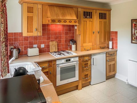 Kitchen | Capelrig Cottage, Balfron, near Drymen Loch Lomond & The Trossachs