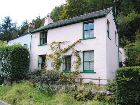 Thwaite Hill Cottage, Seldom Seen near Thornthwaite