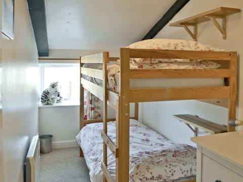Bunk bedroom | Puffin Cottage, Seahouses