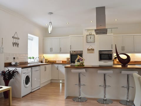 Kitchen/diner | Ladybird Cottage, Scaniport, nr. Inverness