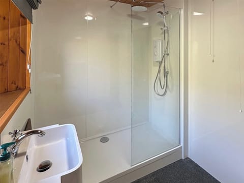 Bathroom | 3 Breckery, Staffin, Isle of Skye