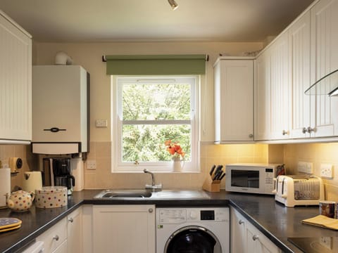Well equipped kitchen | Flat 4, Keswick