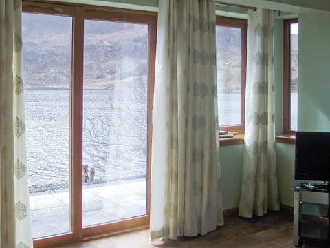 Open plan living/dining room/kitchen | Island Bay View, Sallachy, nr. Dornie